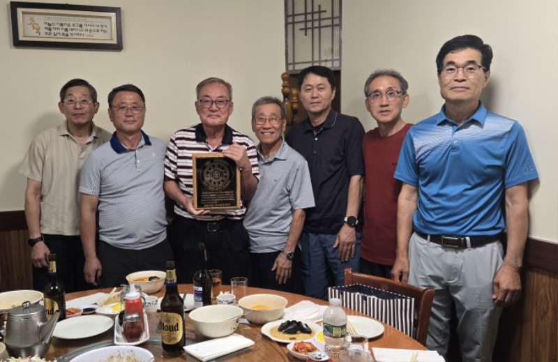 kim seung rae farewell  party.jpg